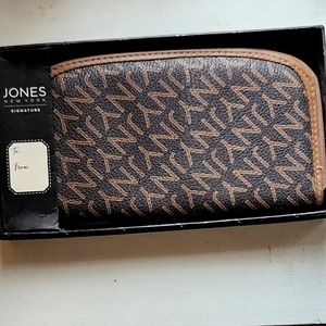 NWT JONES New York ladies wallet